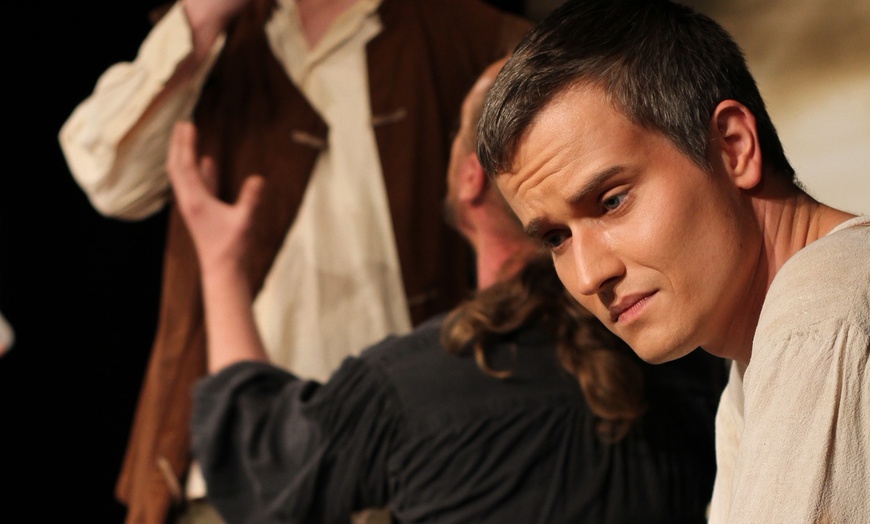 Image 4: 1 Ticket für die Komödie „Eingeschlossene Gesellschaft“ vom 02.-04.01.