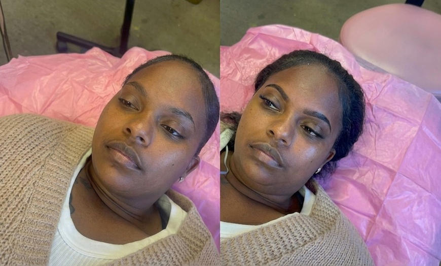 Image 3: Ombre Brow Service with 45-min Cluster Lashes or Ombre Brow Touchup