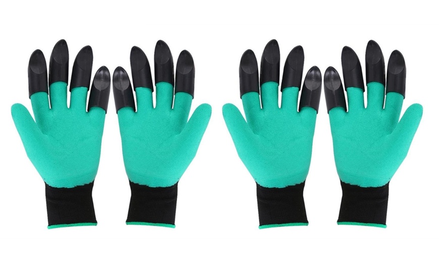 Image 5: One, Two or Four Pairs of Claw Gardening Gloves