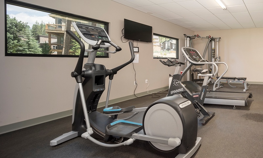 Image 13: Condo Resort in Winter Park with Private Hot Tubs & Mountain Views