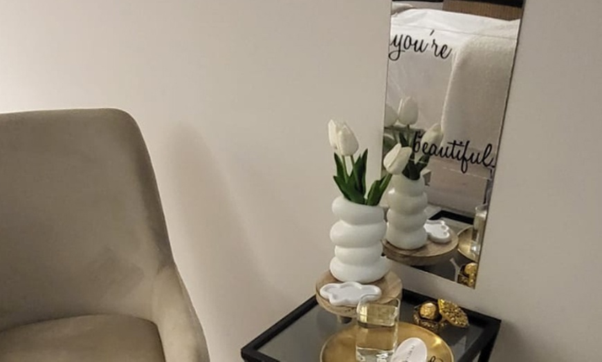 Image 2: 1 o 3 masajes de aromas con velas calientes de 30 minutos 