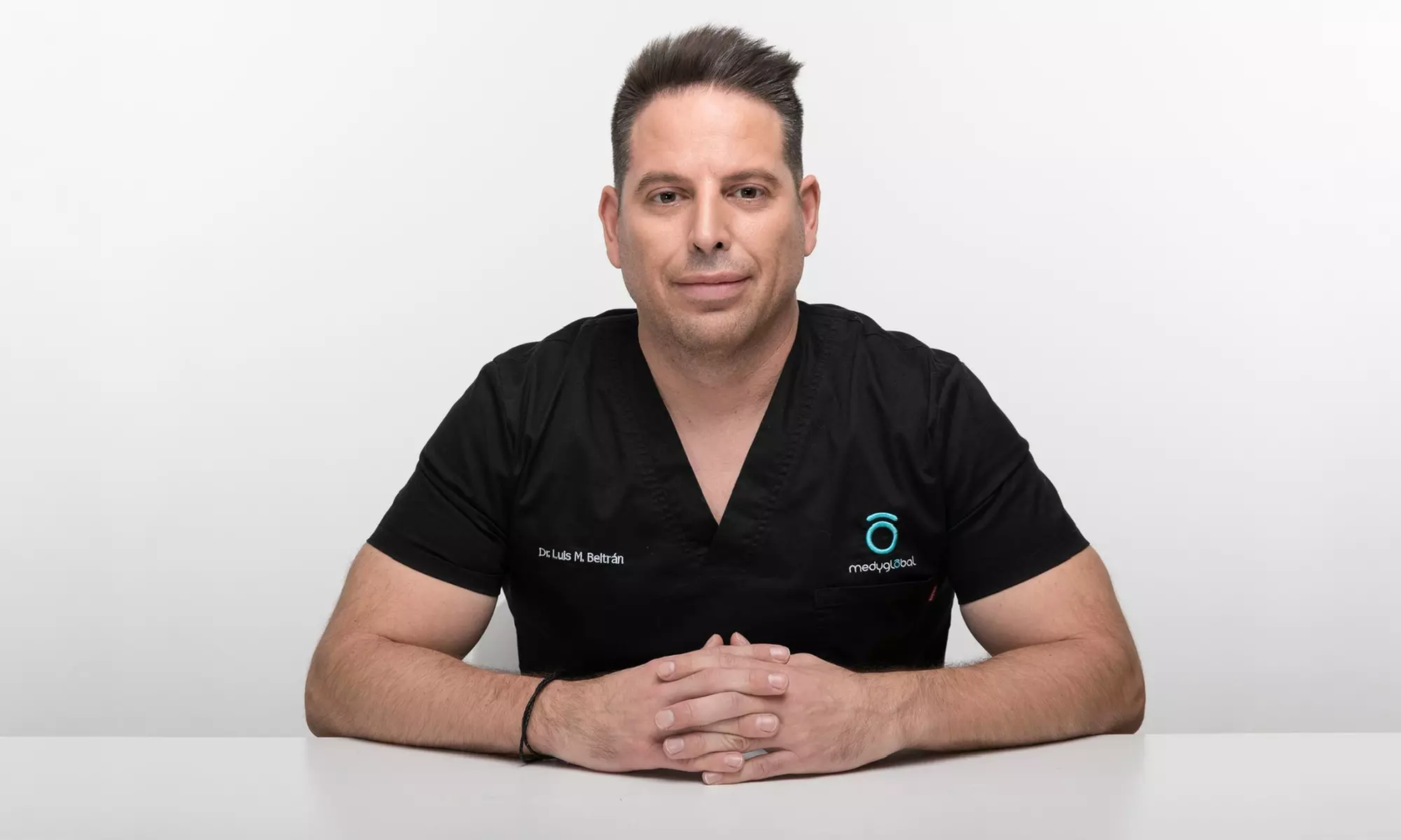 Tratamiento reafirmante inyectado efecto lifting en 1, 2 o 3 zonas a elegir para 1 persona, ahorra hasta un 68% - Second Medium