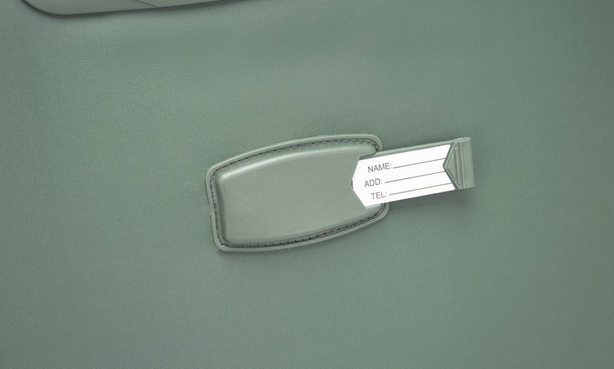 Image 11: Maleta blanda ligera de 20 pulgadas con neceser extraíble