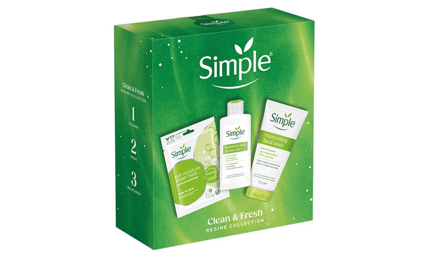 Image 3: Simple Gift Set Clean and Fresh Regime Face Wash Mask Moisturiser 