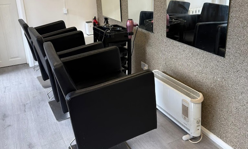 Image 4: Indulge in Ultimate Relaxation w/30, 60 or 90-Minute Full-Body Massage