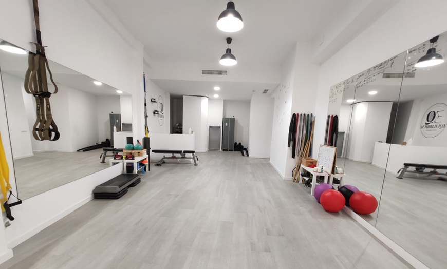 Image 7: 4 u 8 clases grupales de entrenamiento funcional en grupos reducidos