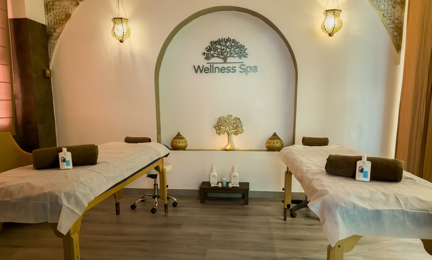 Image 2: Circuito spa de 90 minutos en pareja con opción a masaje y comida