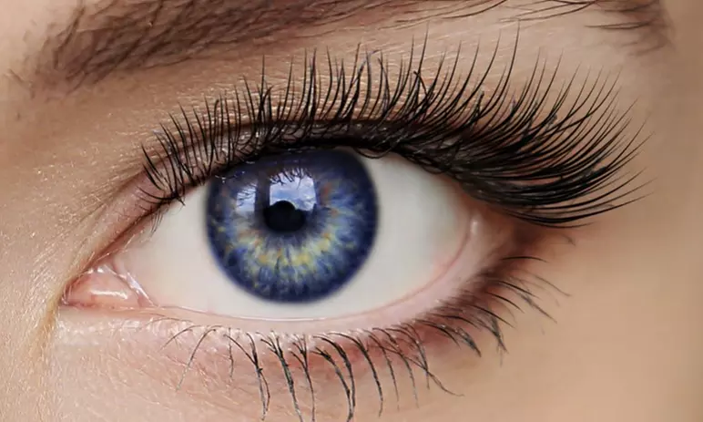 Oogleden die weer spreken: 1, 3 of 6 laser ooglidcorrecties