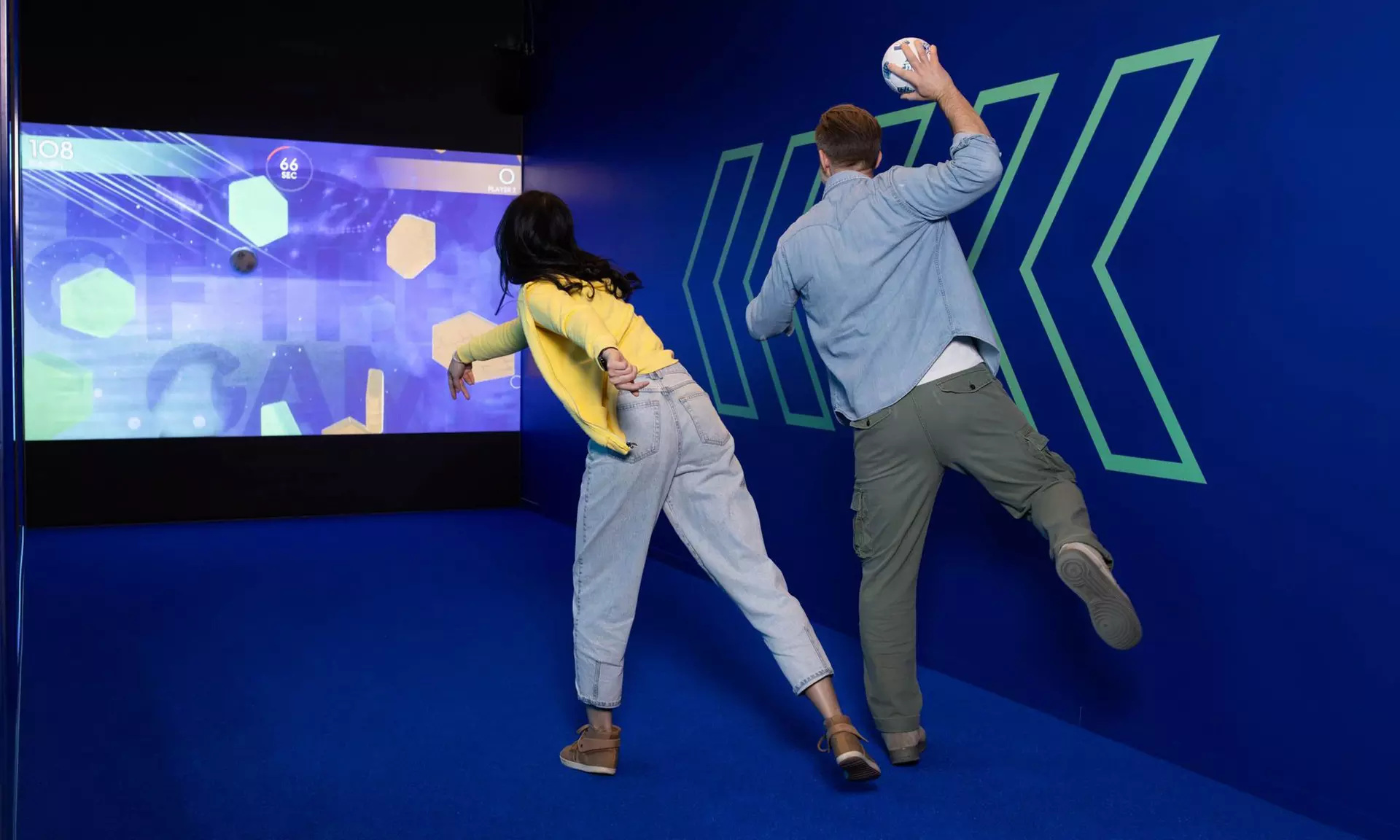 45 oder 90 Min. SOCCERBEAT für 1 Person: Fußballwelt mit 13 Spielzonen für Spiel & Wettbewerb (bis 32% sparen)