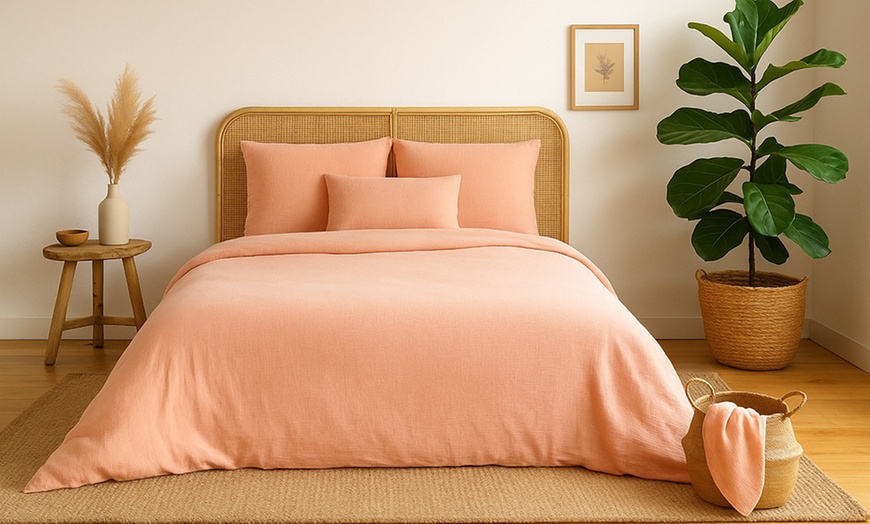 Image 25: Completo lenzuola matrimoniale in tinta unita 100% cotone