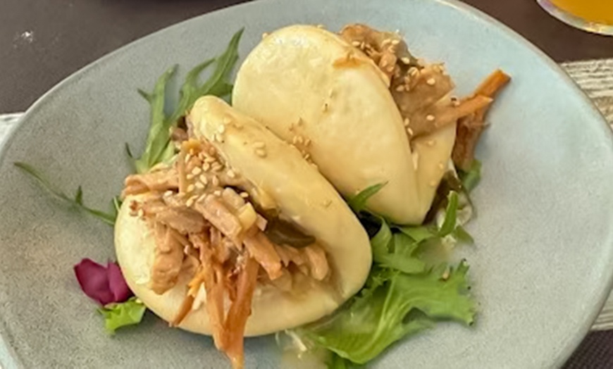 Image 11: Menú completo clásico o prémium para 2 o 4 con opción a vino