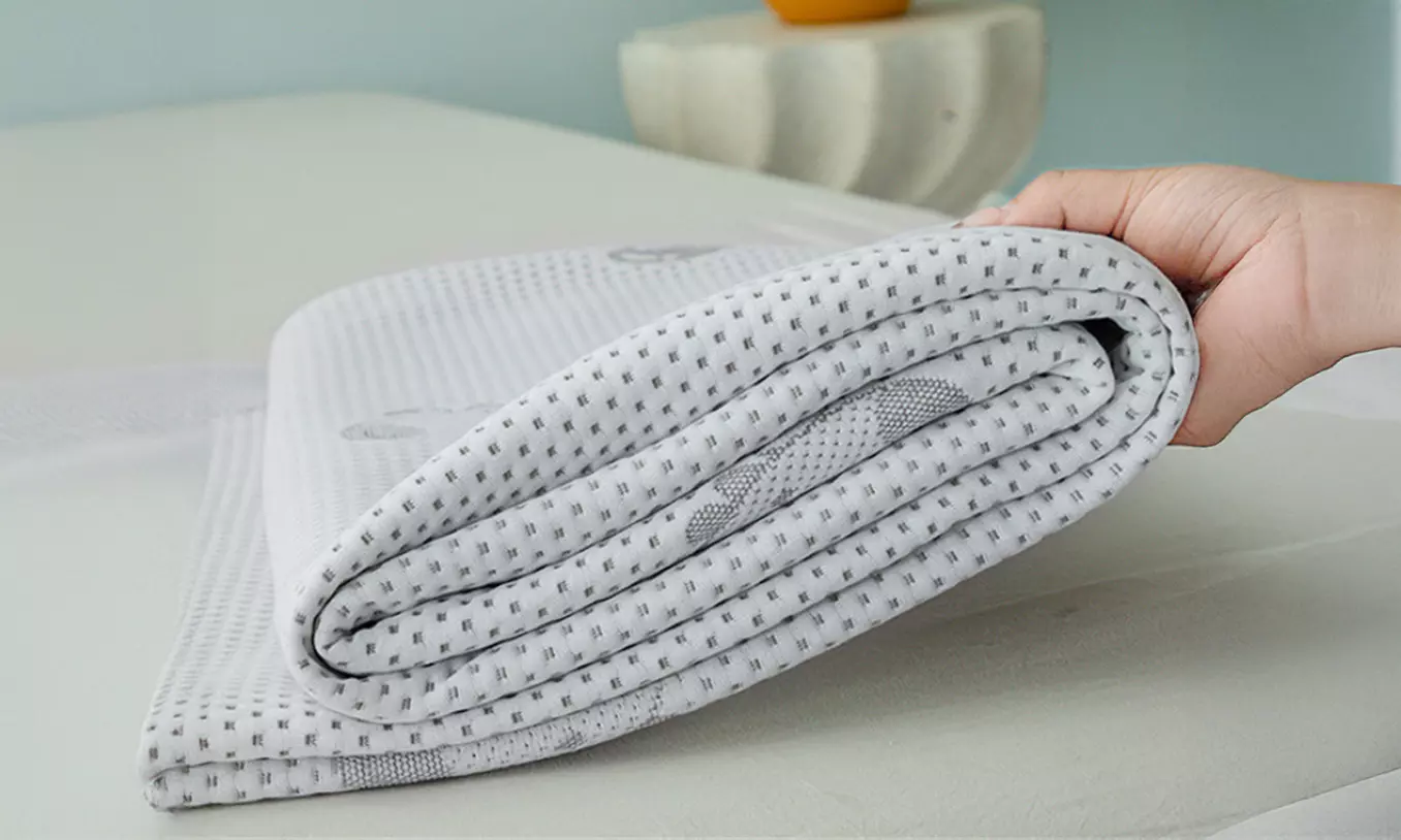 Summer Cooling Comforter with Premium Ocean Silk Fabric