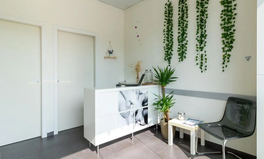 Image 8: Tratamiento reductor combinado con electroestimulación y presoterapia 