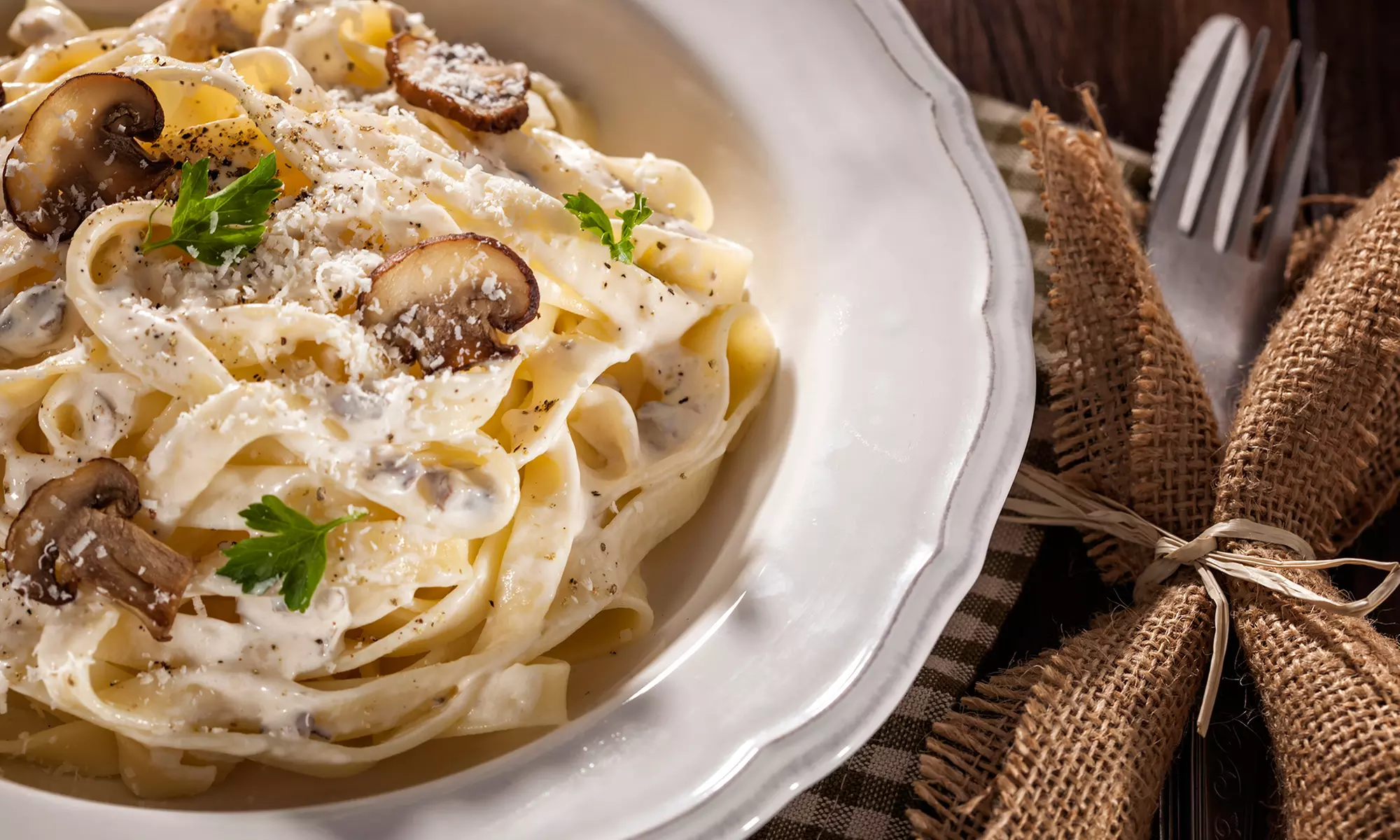 10-Gänge-Degustationsmenü für zwei Personen im Ost Eck das Wirtshaus (bis zu 50% sparen*) - Primary Image