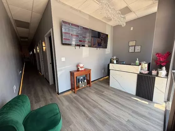 Head Spa for Singles or Couples with Massage on Head, Neck & Shoulders