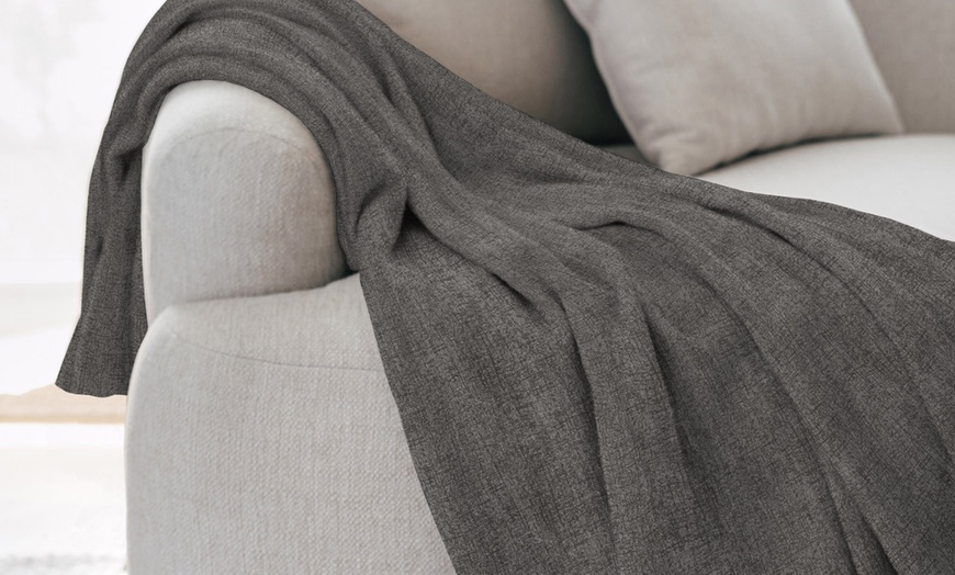 Image 10: Decorative Multi-Purpose Fabric Throw 