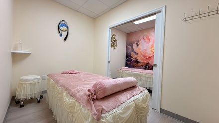 60-Minute Swedish Massage with Hot Stone, Hot Oil, and Foot Massage Add-On - Summer SPA LIN 