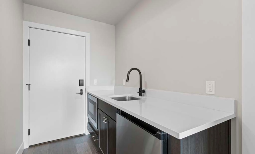 Image 16: Member Pricing: 4* Mountain Resort in Park City with Sweeping Views 
