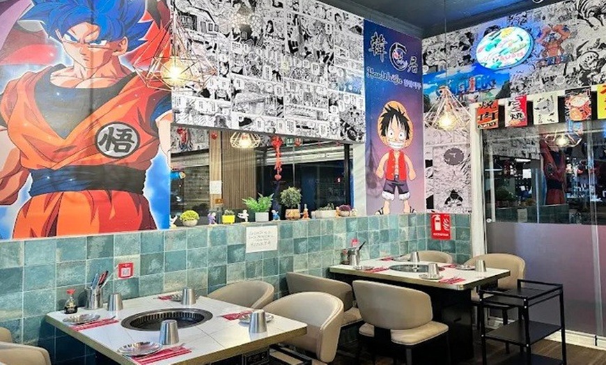 Image 2: Saborea la tradición: menú de sushi con 24 o 48 piezas para 2 o 4