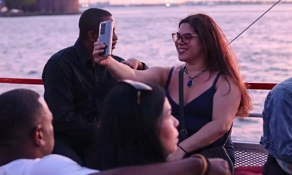 Hiphop & RnB Spring Fling Yacht Party Cruise – NYC Skyline Views