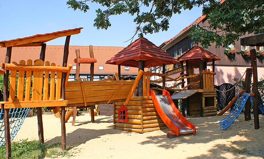 Image 2: Schnitzel oder Steak überbacken + Bier od. alkoholfreiem Getränk 0,5l 