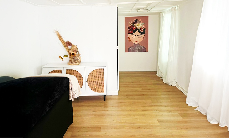 Image 3: 1 oder 2x 45–60 Min. Microneedling für 1 Person