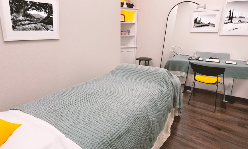 Image 1: Achieve Flawless Skin with One, Three or Five Brazilian Waxes