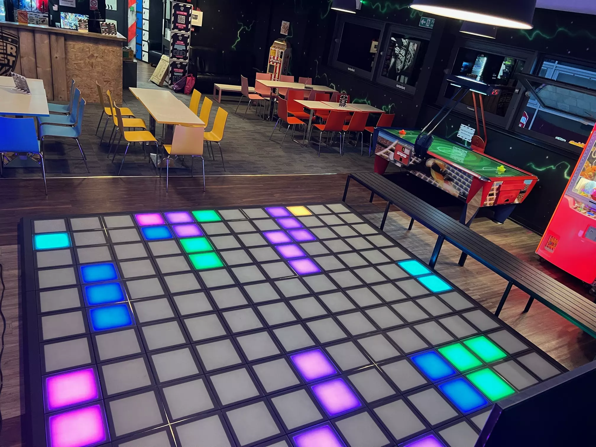 Interactive Virtual Reality Floor Experience in Milton Keynes