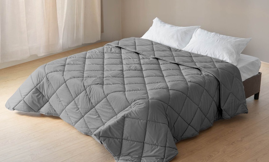 Image 2: Italian Made Winter Quilt