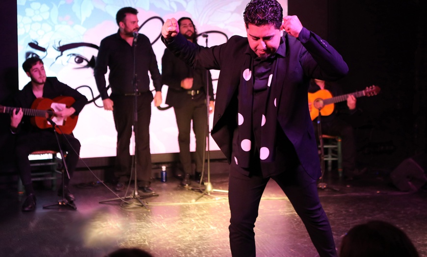 Image 7: 1 o 2 entradas para niño, adulto o sénior a Baraka Flamenco Show