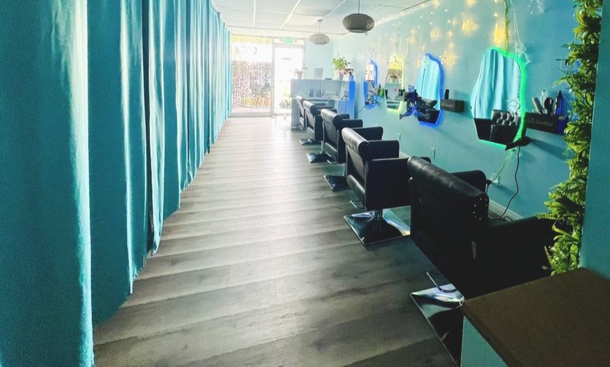 Image 2: 90 Min Deluxe Head Spa w/Massage + Organic Mini-Facial for 1 or 2