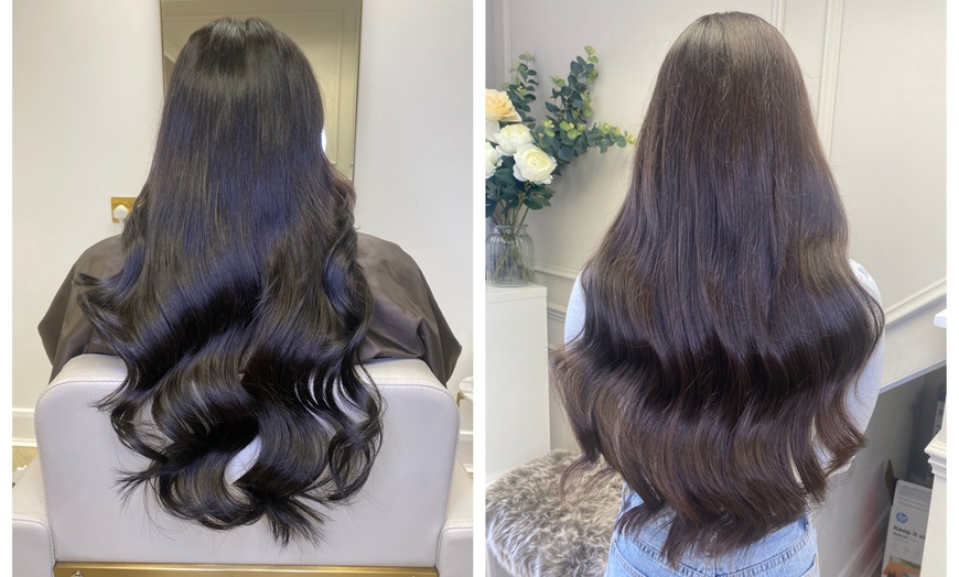 Image 1: Up to 40% Off on Salon - Hair Color / Highlights - Roots