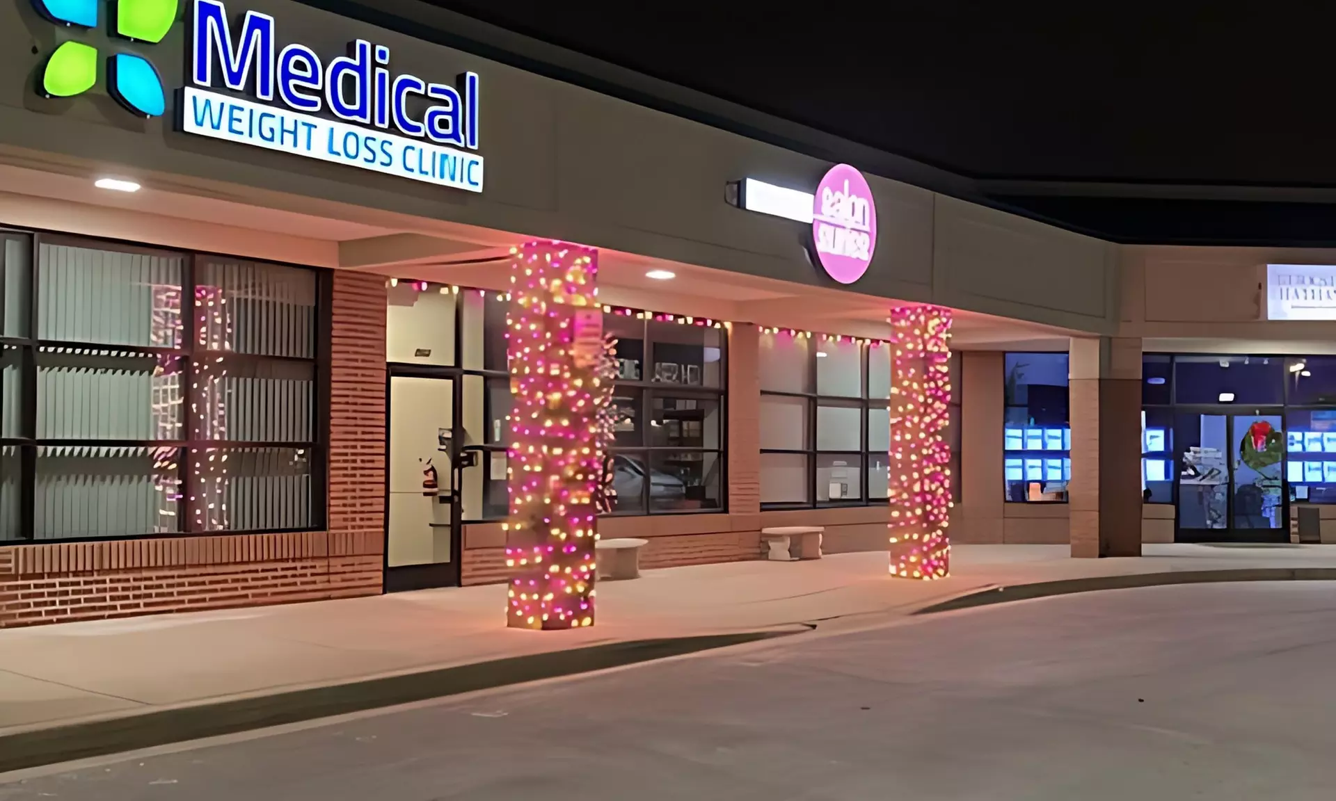 Renewal By Red Light Offers Red Light Therapy and Vibration Plate Sessions with Custom Program (Up to 78% Off) - Second Medium