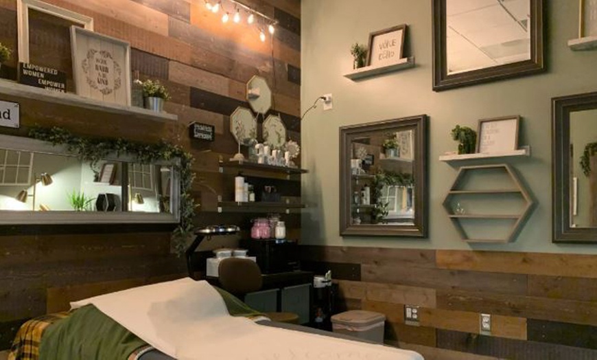 Image 2: Get 1 or 3 Brazilian Sugaring optional Vajacial Sugaring Session