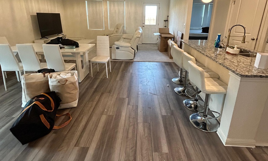 Image 3: Get 2, 3, 4 or 6 Hours of Moving Service with 2 or 3 Movers & Truck 