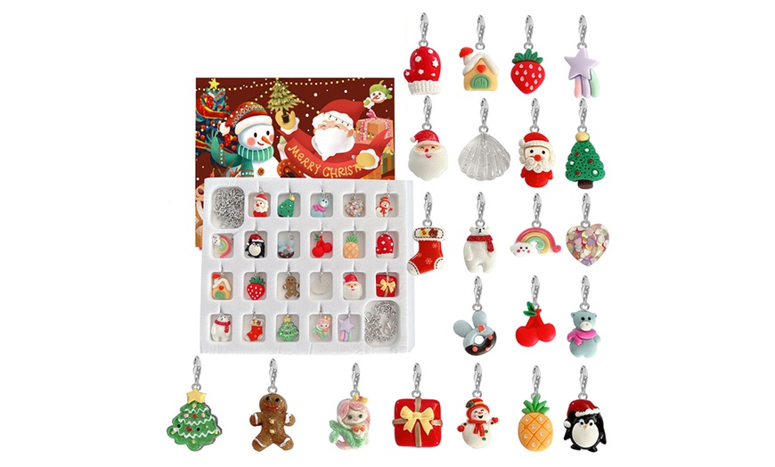 Image 9: Christmas Gnome, Countdown or DIY Bracelet Necklace Advent Calendar