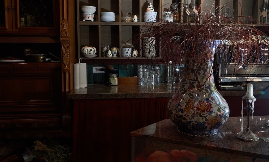 Image 4: Kaffee und kleiner Blumenstrauß für 1 oder 2 Personen