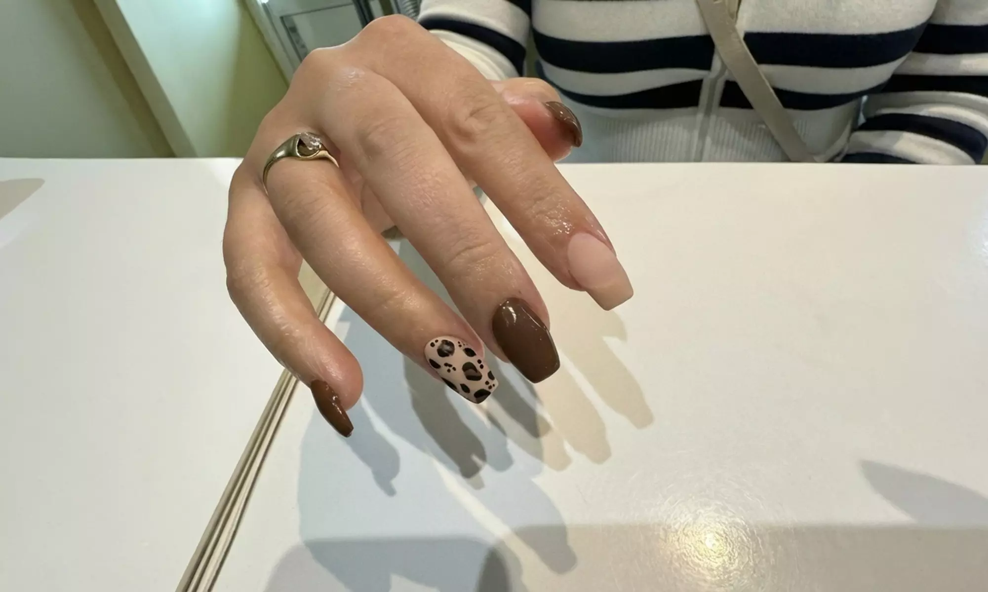 Manicure i pedicure hybrydowy