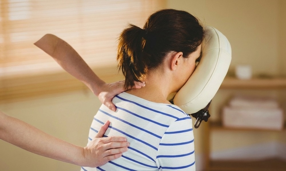 Massage Amma assis et massage crânien avec Naturo'Zen