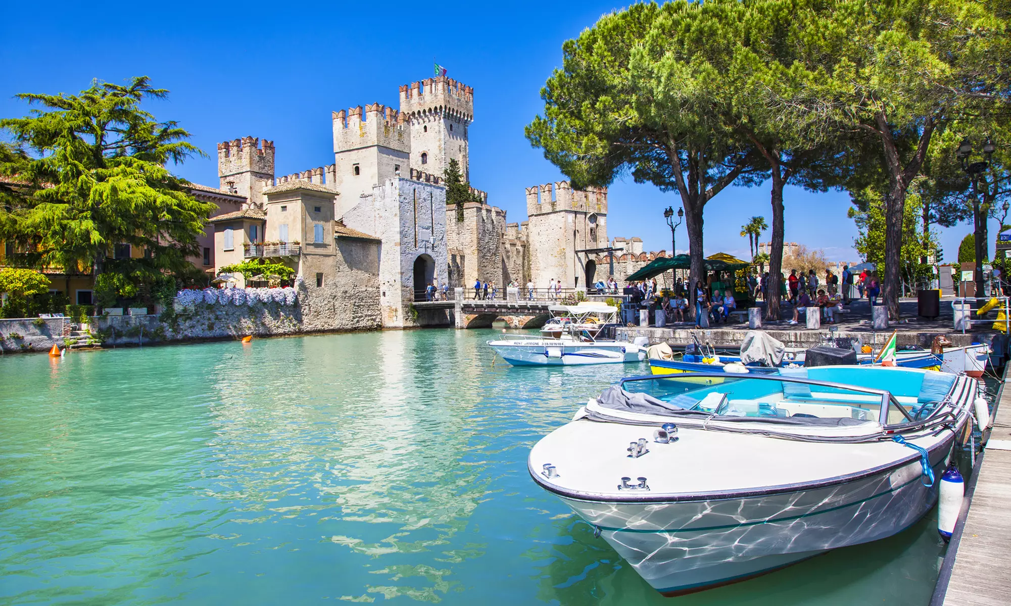 ✈ 8-Day Venice, Lake Garda and Milan Tour with Air