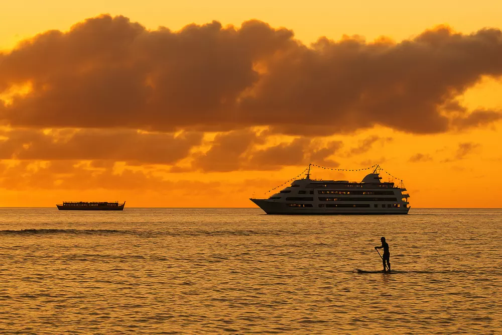Disco Sunset Party Cruise – DJ, Trampoline, BYOB & 2 Cocktails (18+)