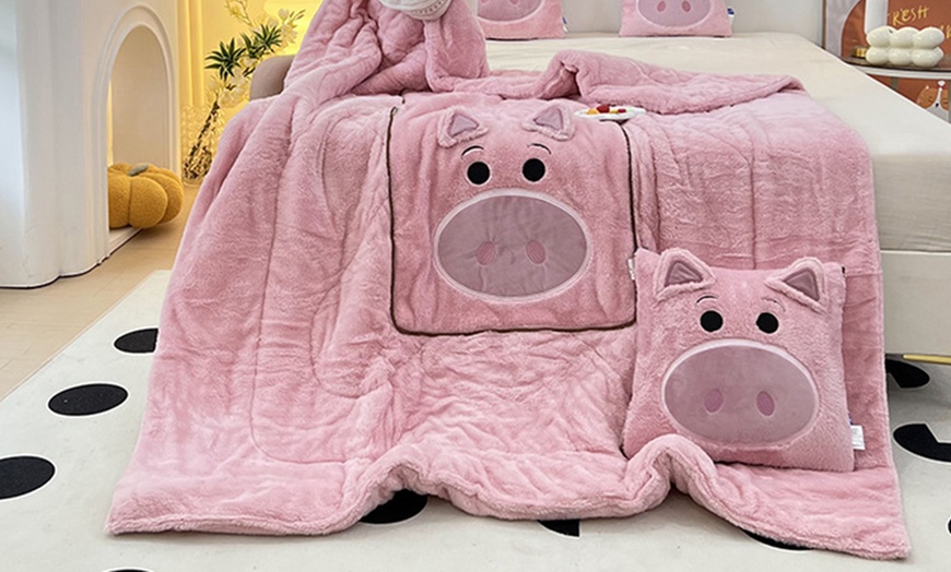 Image 1: Coperta e cuscino a tema cartoni