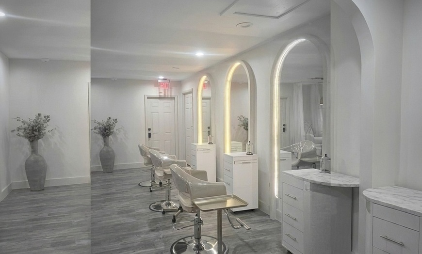 Image 3: Get Formaldehyde-free Organic Keratin Treatment with Optional Trim