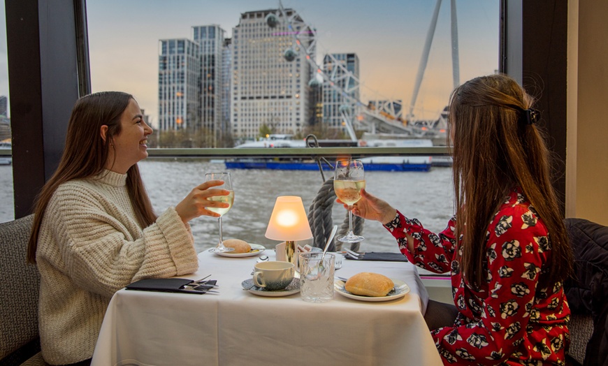 Image 6: London Lunch or Evening Cruise with Iconic Views & Live Entertainment