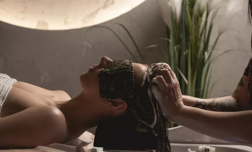 Image 5: Head spa de hasta 90 min. y opción a reflexología podal para 1 persona