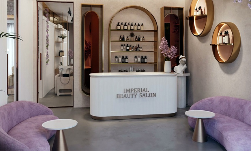 Image 5: Luxurious ambiance and top-notch eyelash extensions await you!