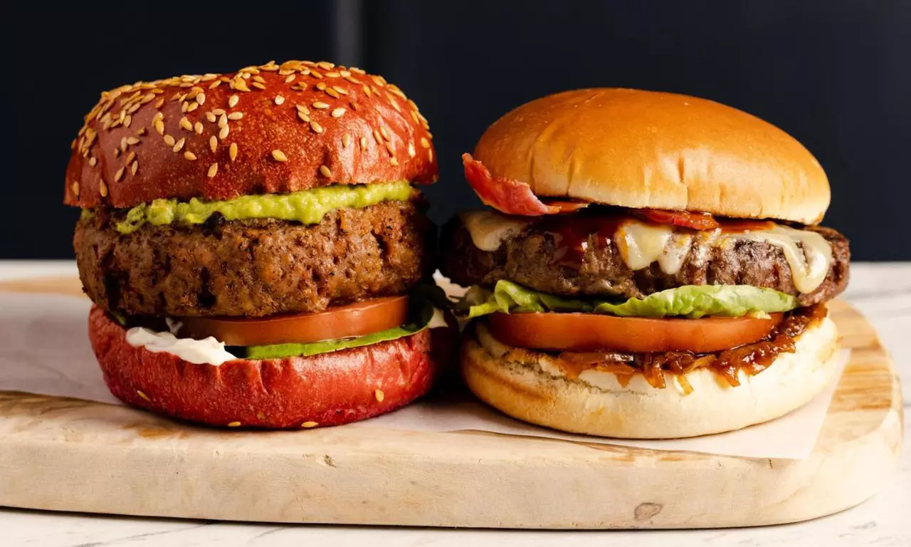 Liverpool: Double Room with Full English Breakfast