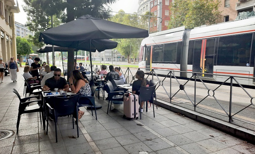 Image 12: Menú para 2 o 4 personas con postre y bebida en Brasería El Colibrí