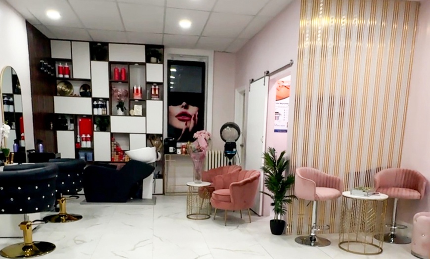 Image 3: Haircut + Shampoo, Conditioning & Blow-dry + Choice of Hair Color 