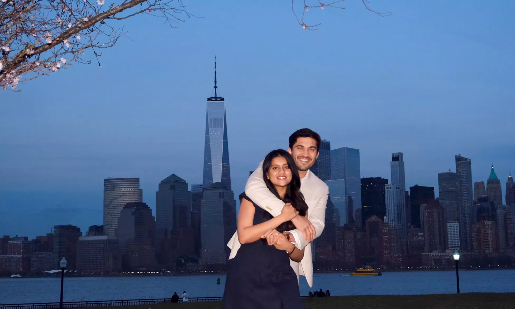 Enjoy 60-, or 90-Min Engagement Photography Session & Photo Package